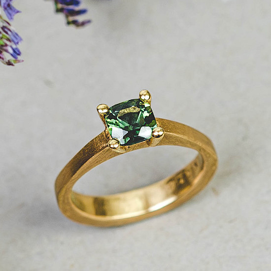 Ring Solitaer Saphir 